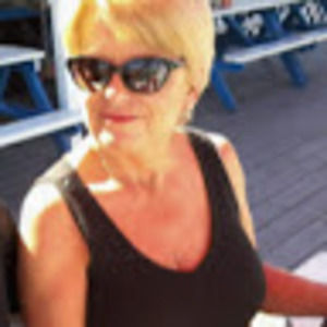 Meet your Posher, Connie